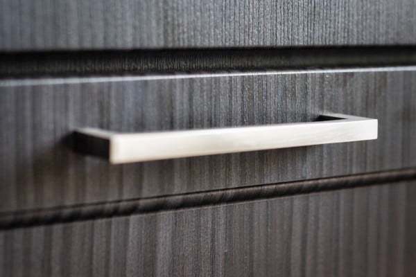 cabinet-pull-close-up.jpg